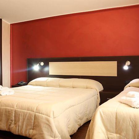 Hotel Paradiso Falerna Bagian luar foto