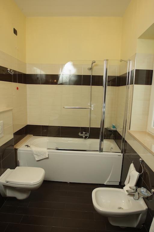 Hotel Paradiso Falerna Bagian luar foto