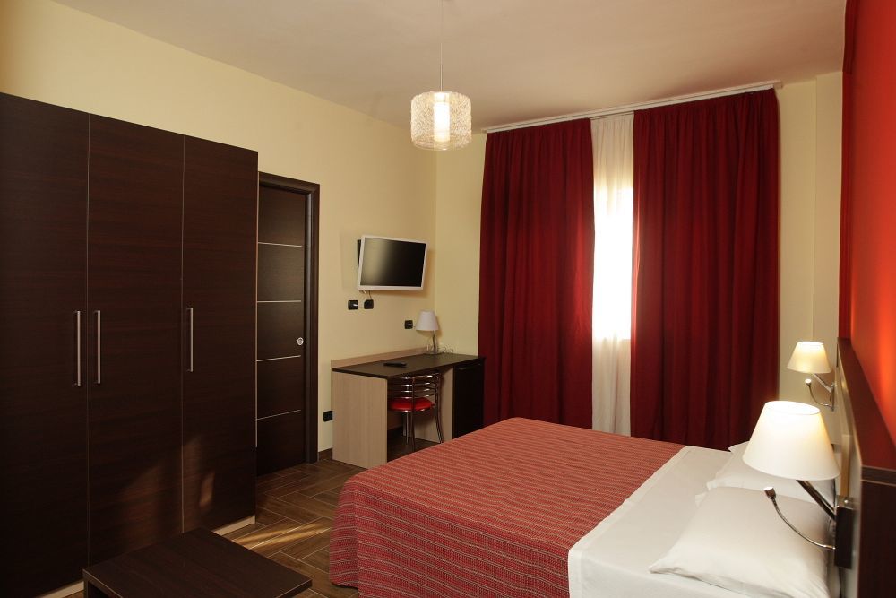 Hotel Paradiso Falerna Bagian luar foto